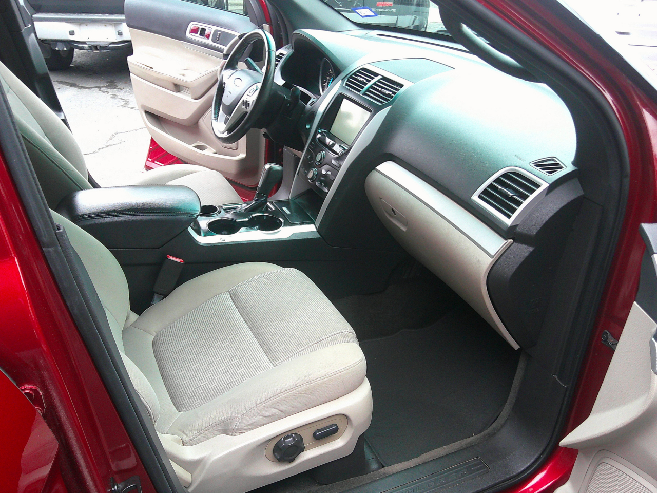 Ford Explorer FWD 4dr XLT 2015