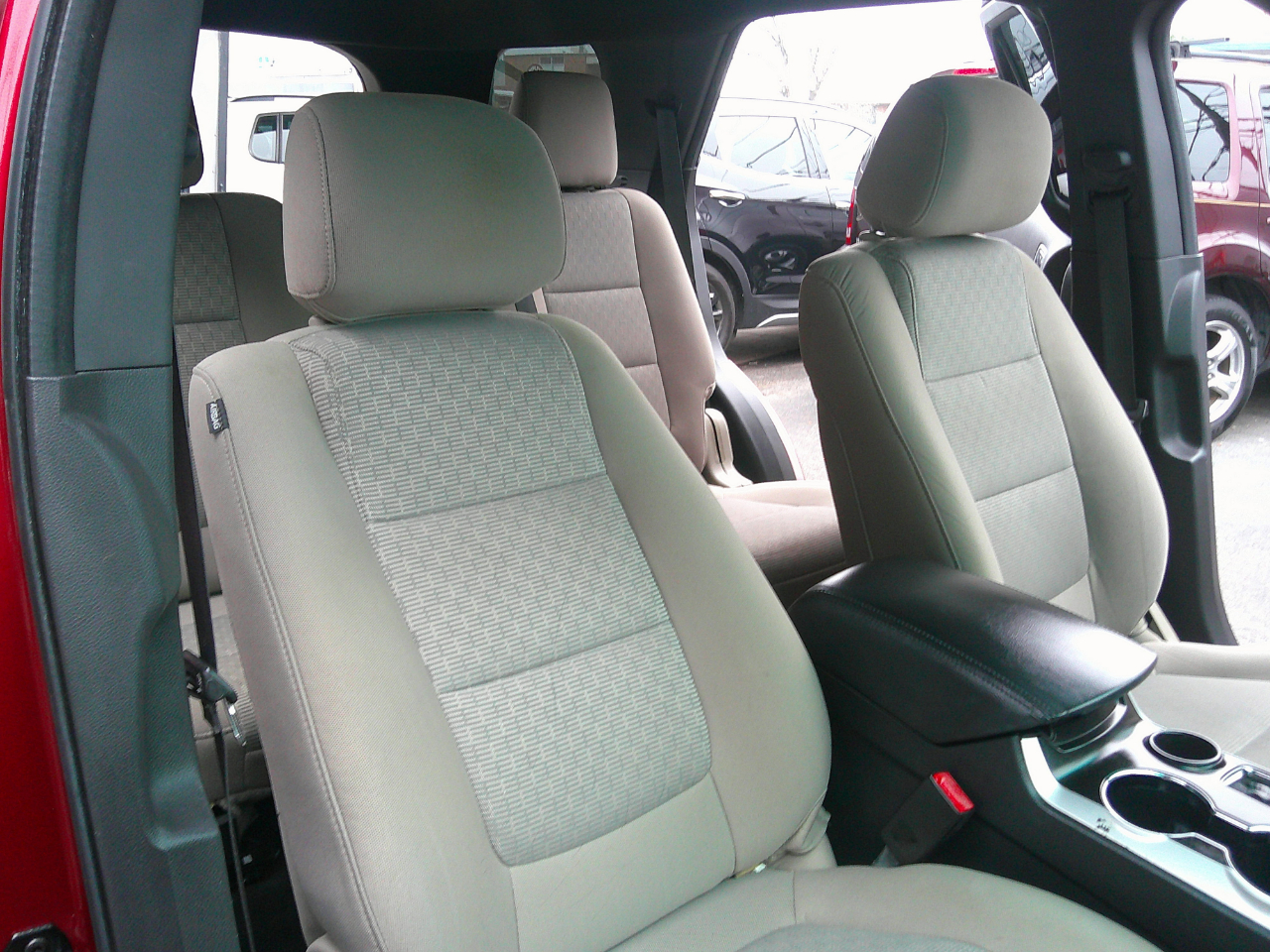 Ford Explorer FWD 4dr XLT 2015