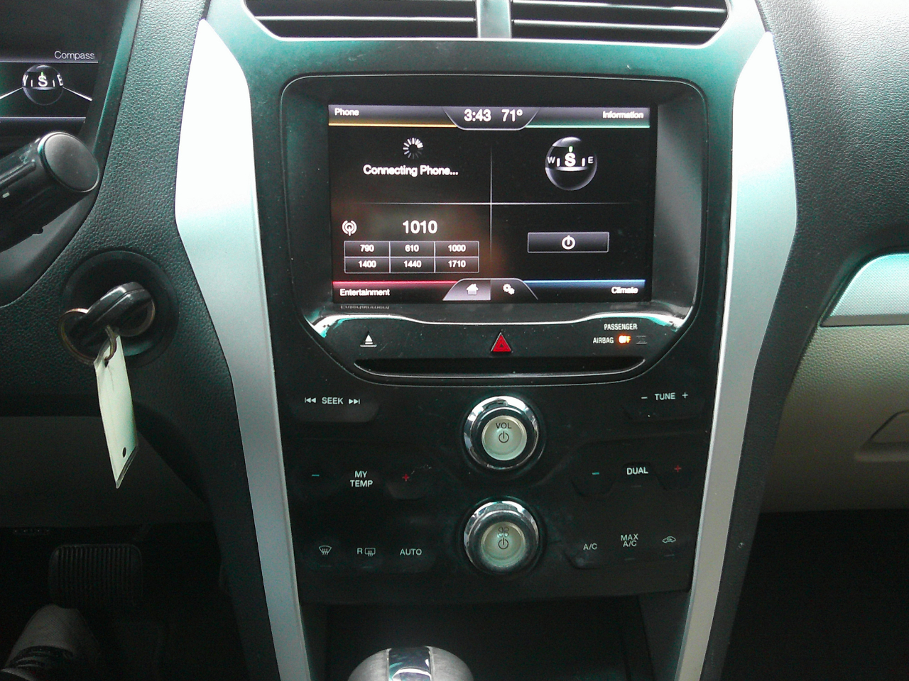 Ford Explorer FWD 4dr XLT 2015