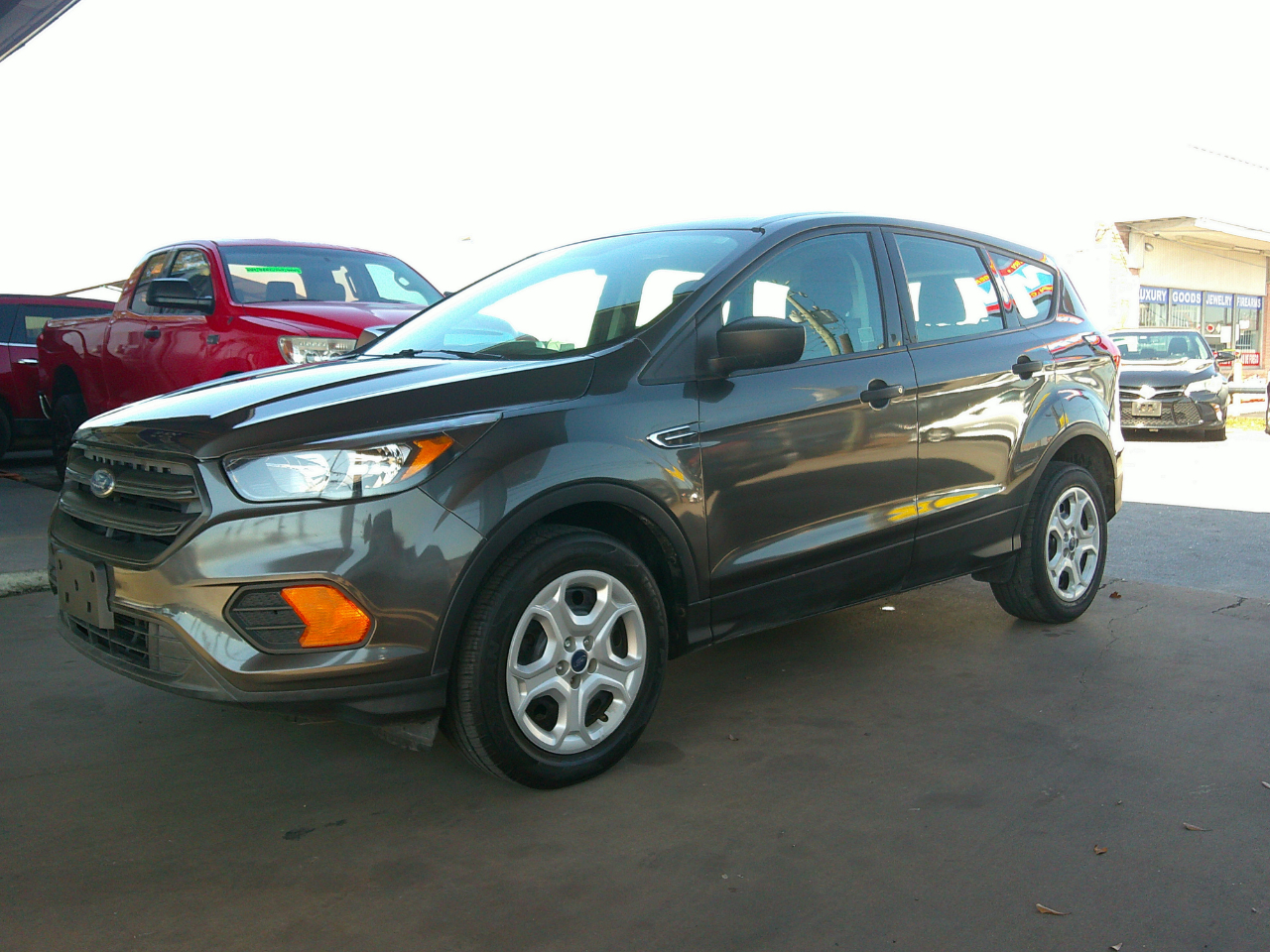 2019 Ford Escape S FWD
