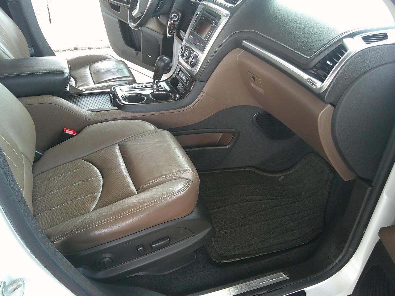 GMC Acadia Limited FWD 4dr Limited 2017