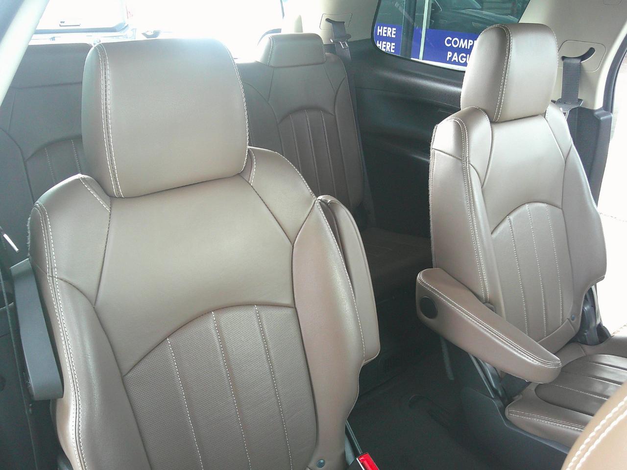 GMC Acadia Limited FWD 4dr Limited 2017