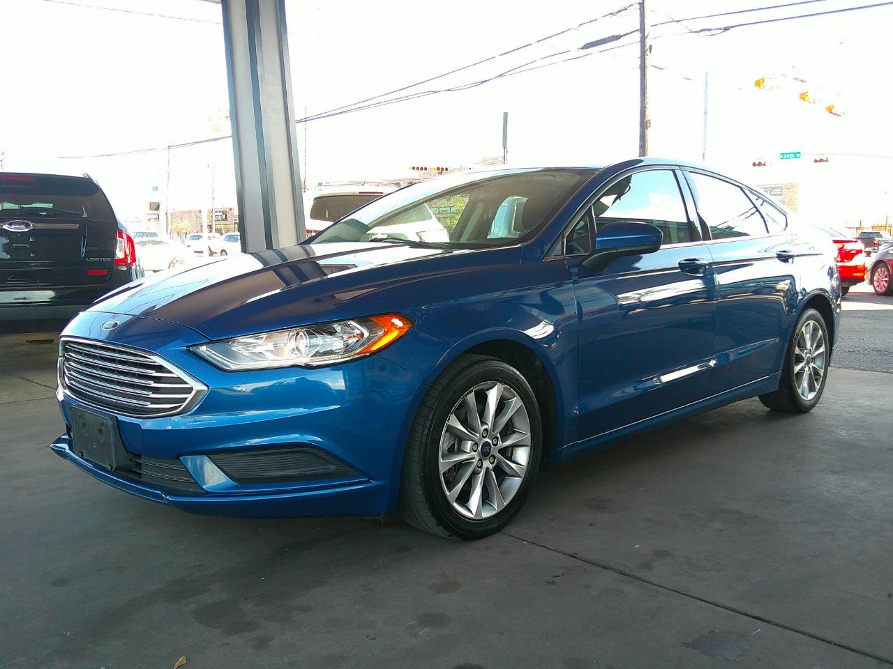 2017 Ford Fusion SE FWD