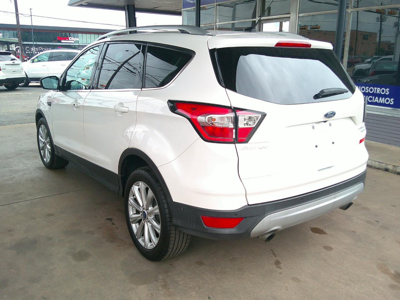 Ford Escape Titanium FWD 2017