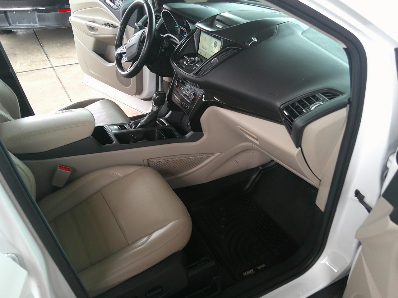 Ford Escape Titanium FWD 2017