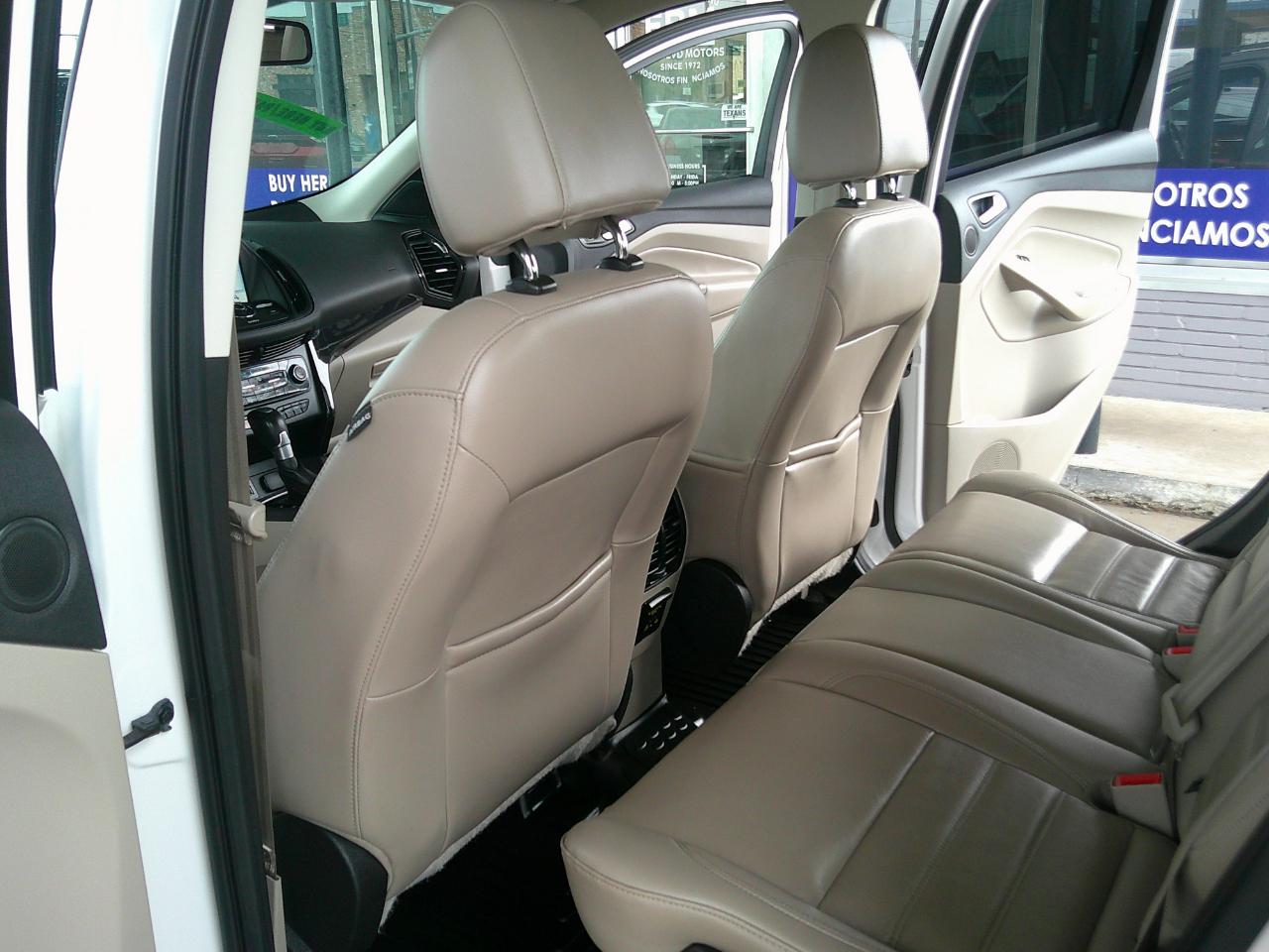 Ford Escape Titanium FWD 2017