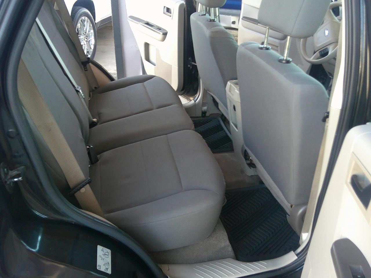 Ford Escape FWD 4dr XLS 2011