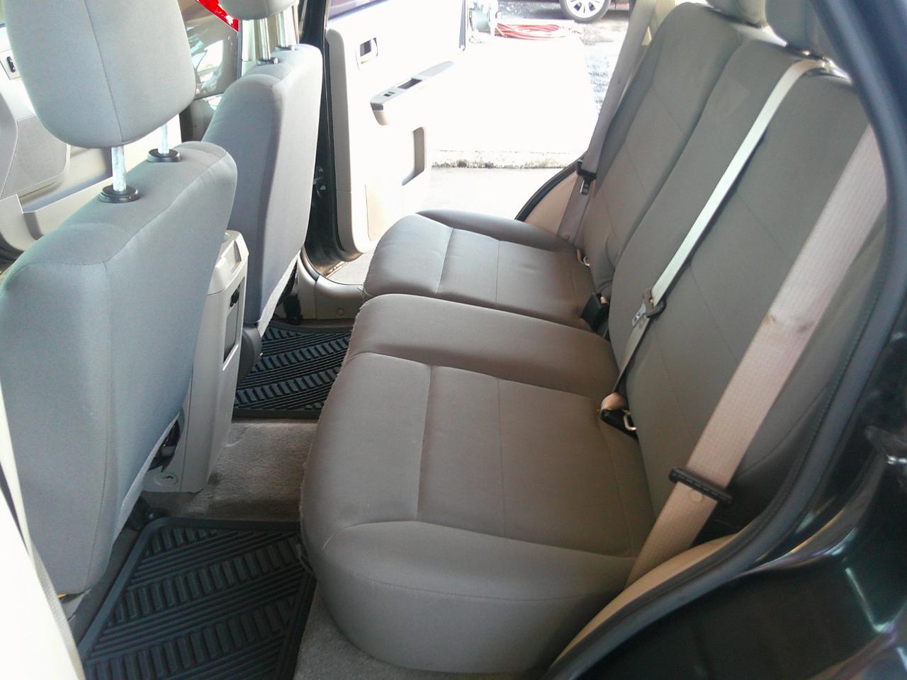 Ford Escape FWD 4dr XLS 2011