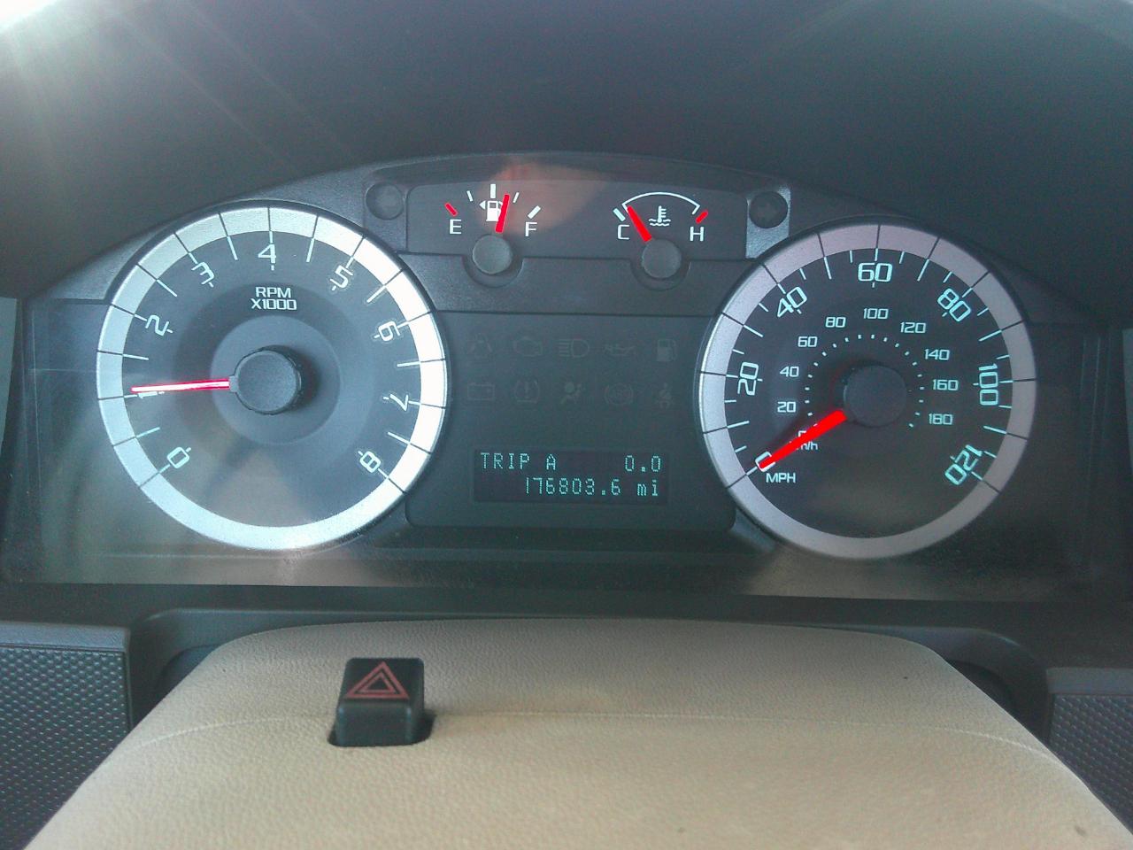 Ford Escape FWD 4dr XLS 2011