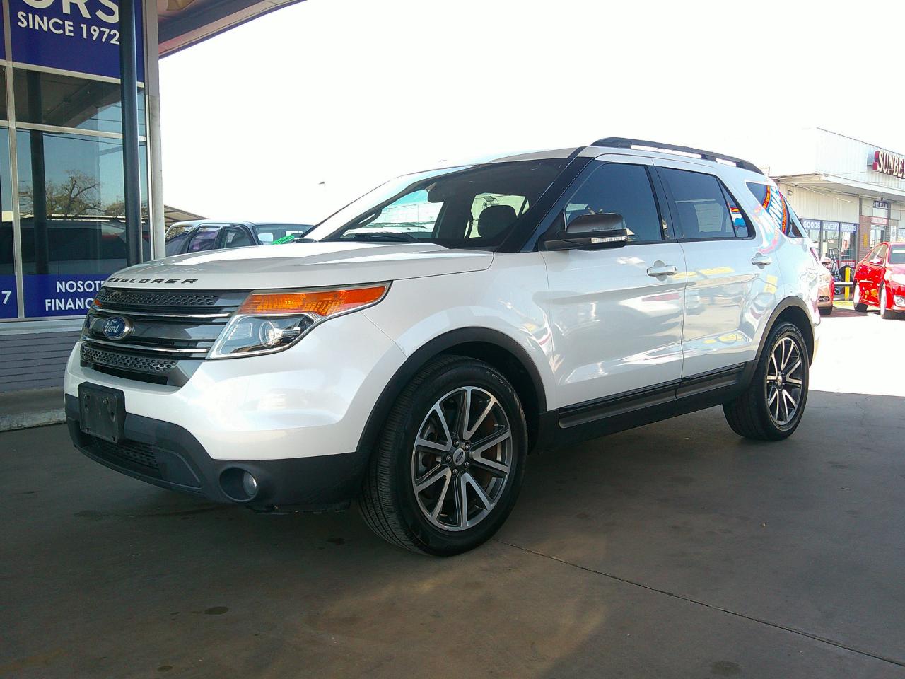 2015 Ford Explorer FWD 4dr XLT