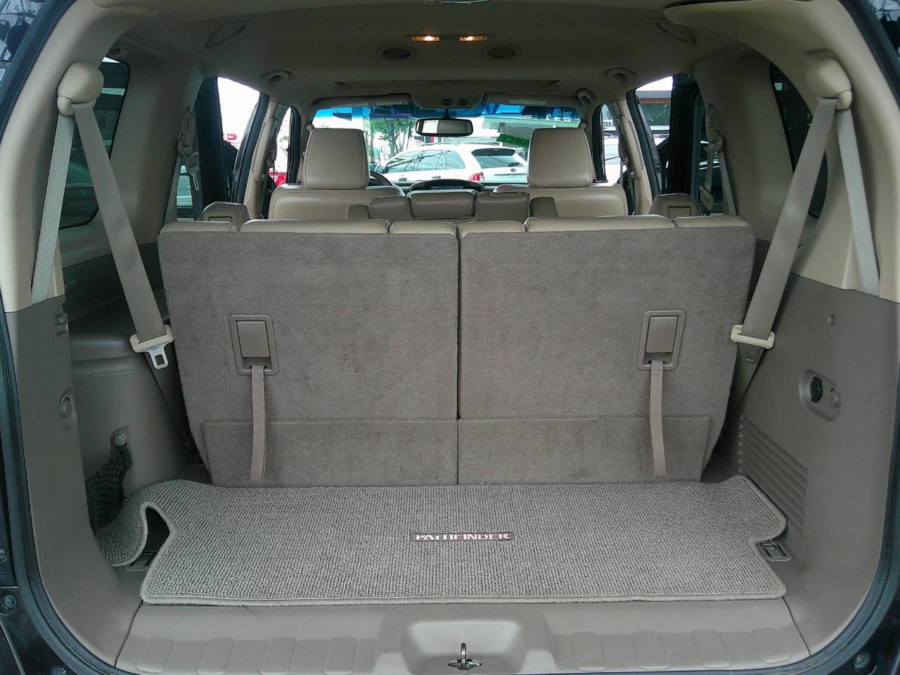 Nissan Pathfinder 2WD 4dr V6 LE 2012