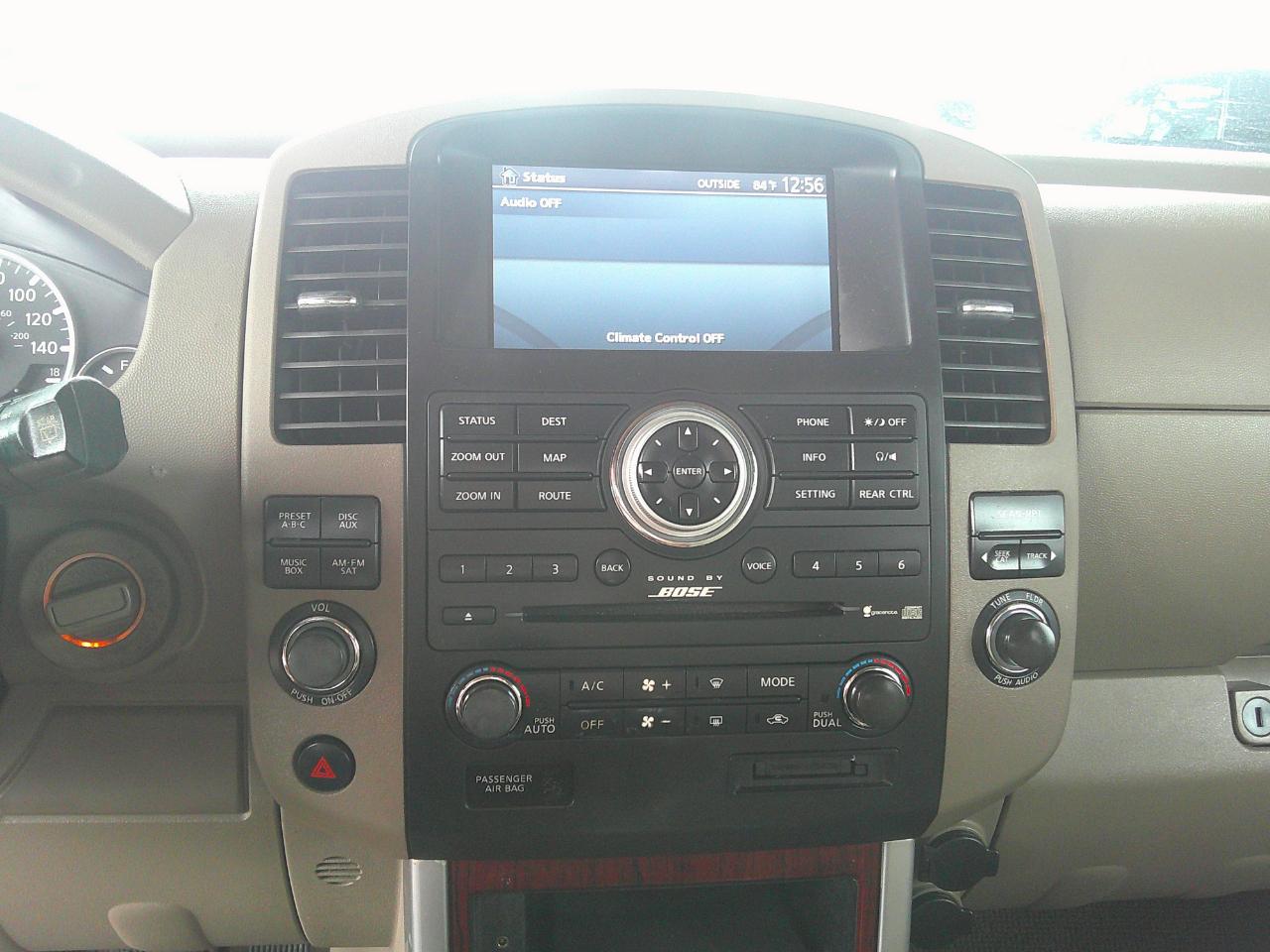 Nissan Pathfinder 2WD 4dr V6 LE 2012