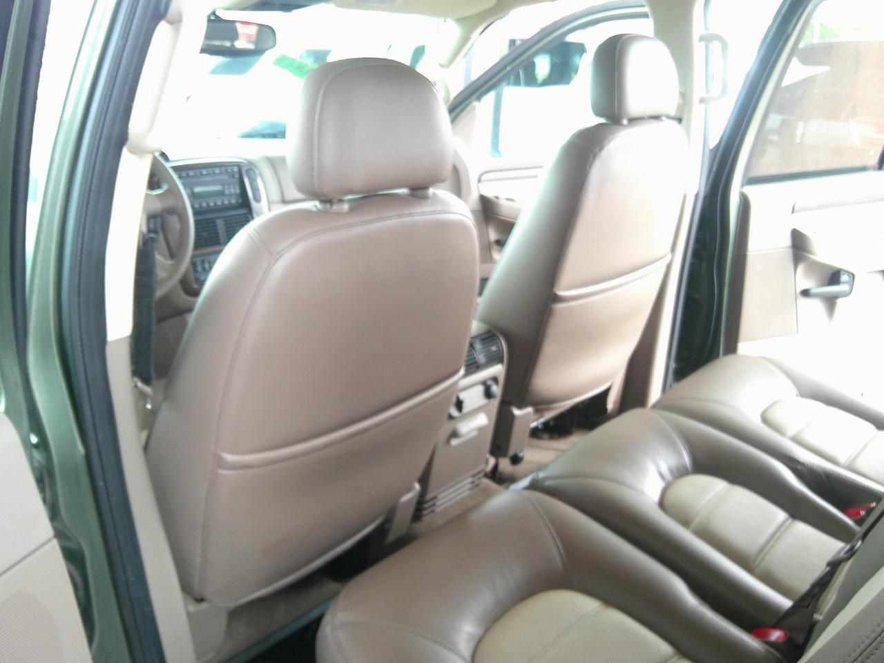 Ford Explorer 4dr 114" WB 4.0L Eddie Bauer 2003