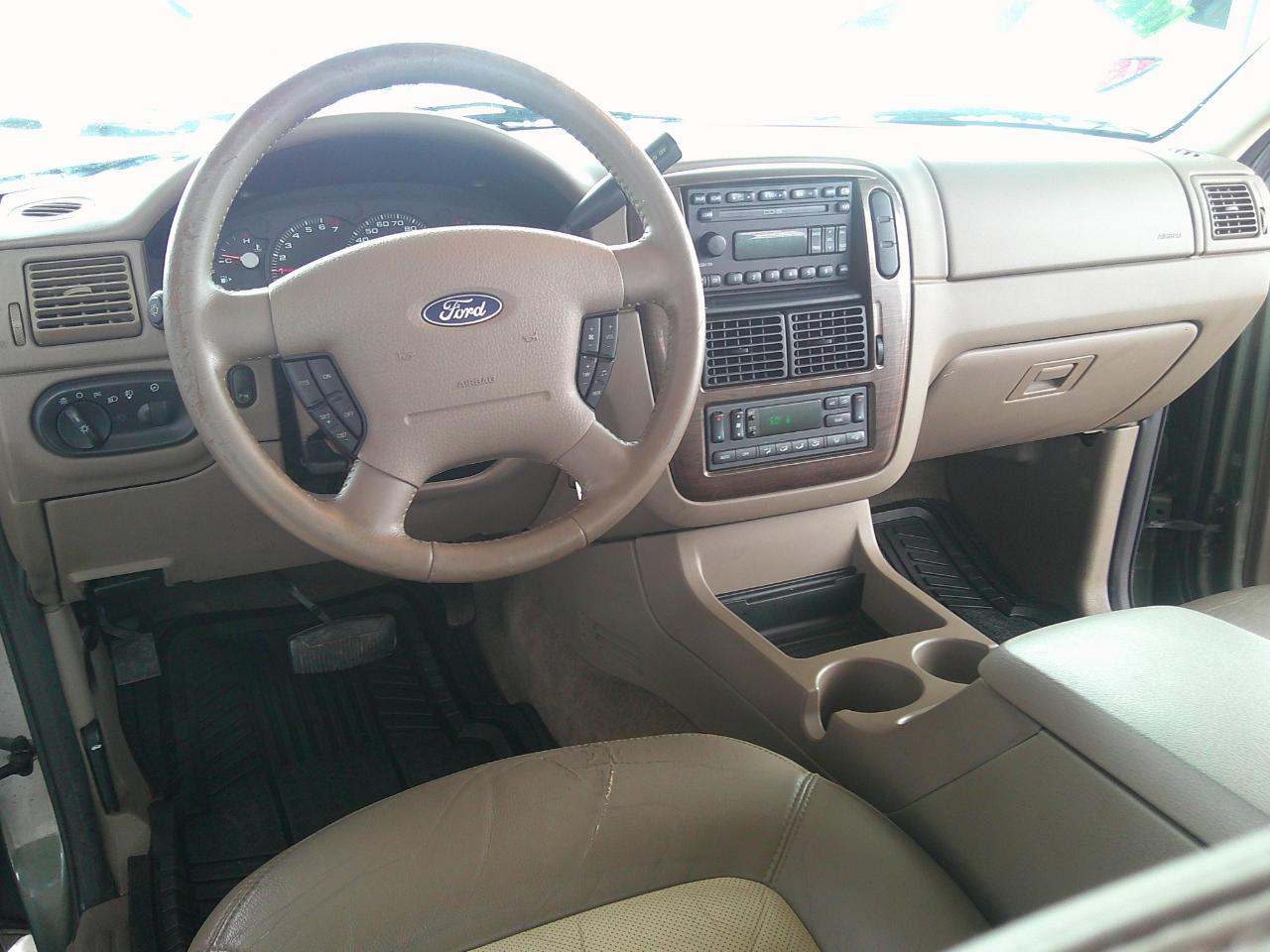 Ford Explorer 4dr 114" WB 4.0L Eddie Bauer 2003