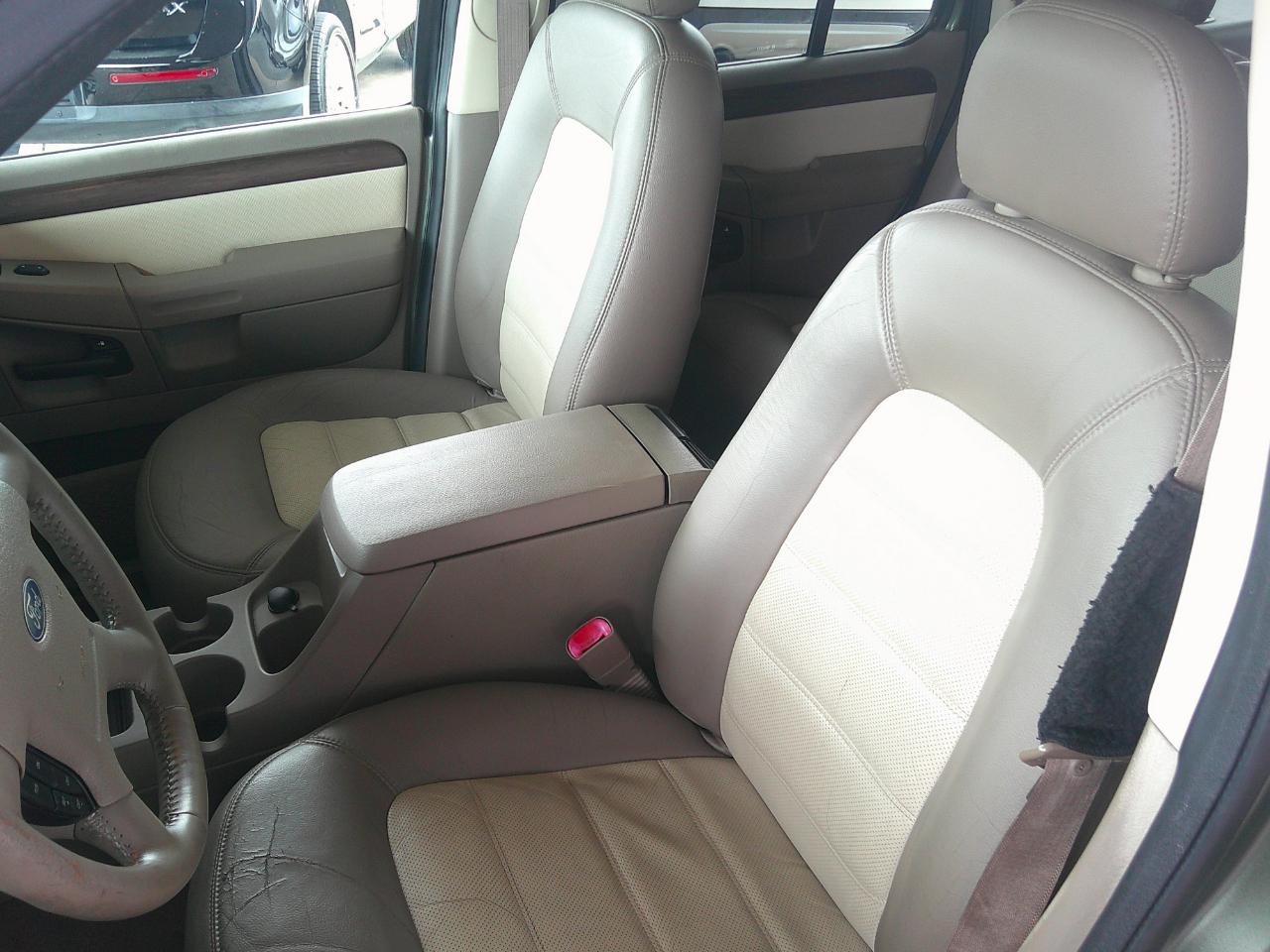 Ford Explorer 4dr 114" WB 4.0L Eddie Bauer 2003