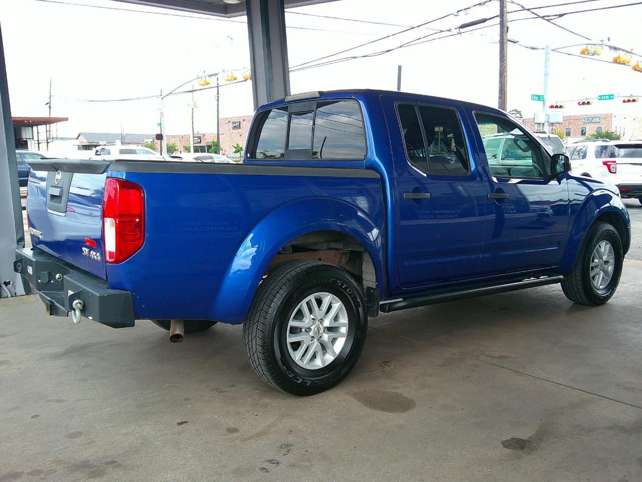 Nissan Frontier 4WD Crew Cab SWB Auto SV 2014