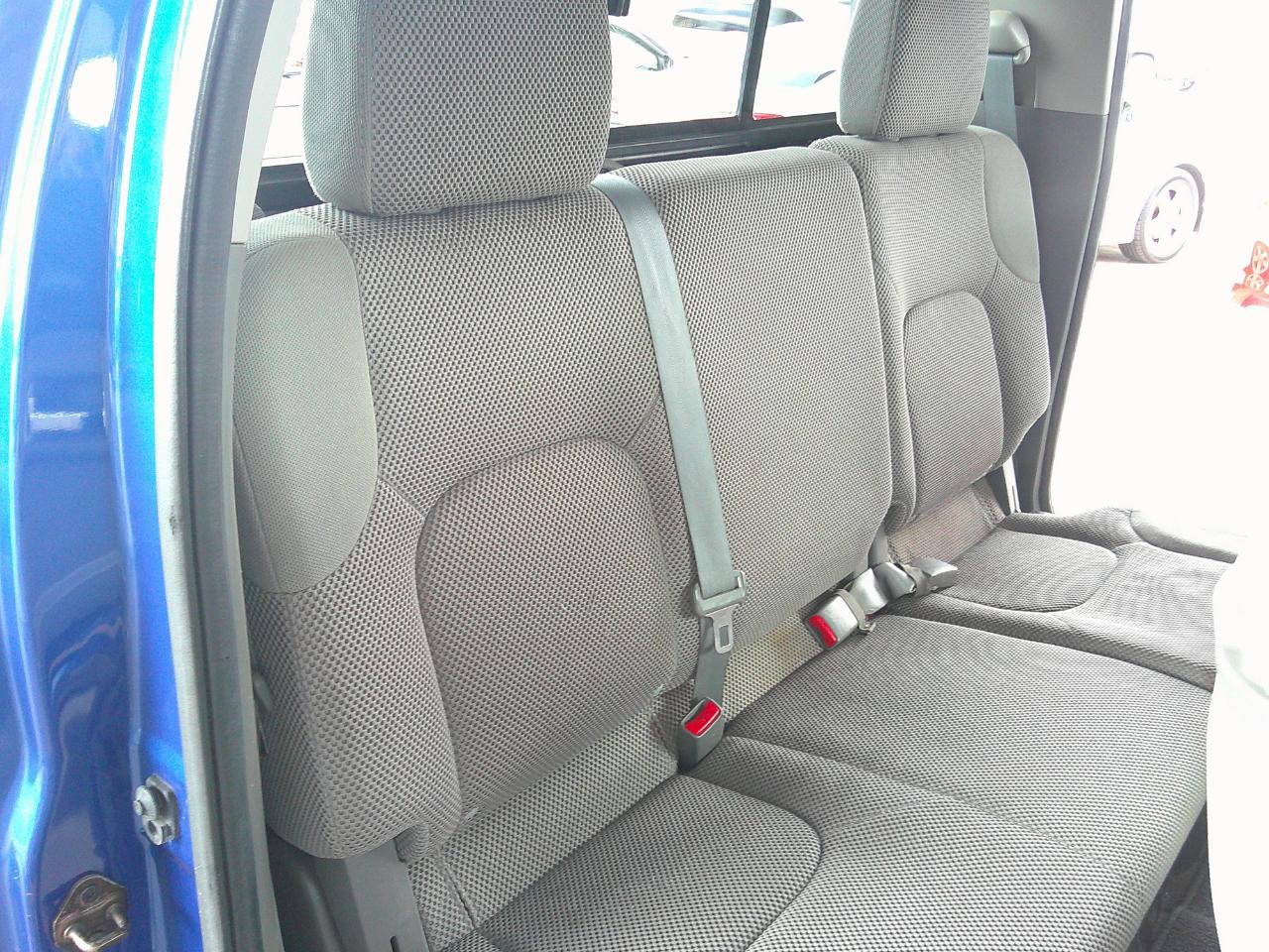 Nissan Frontier 4WD Crew Cab SWB Auto SV 2014