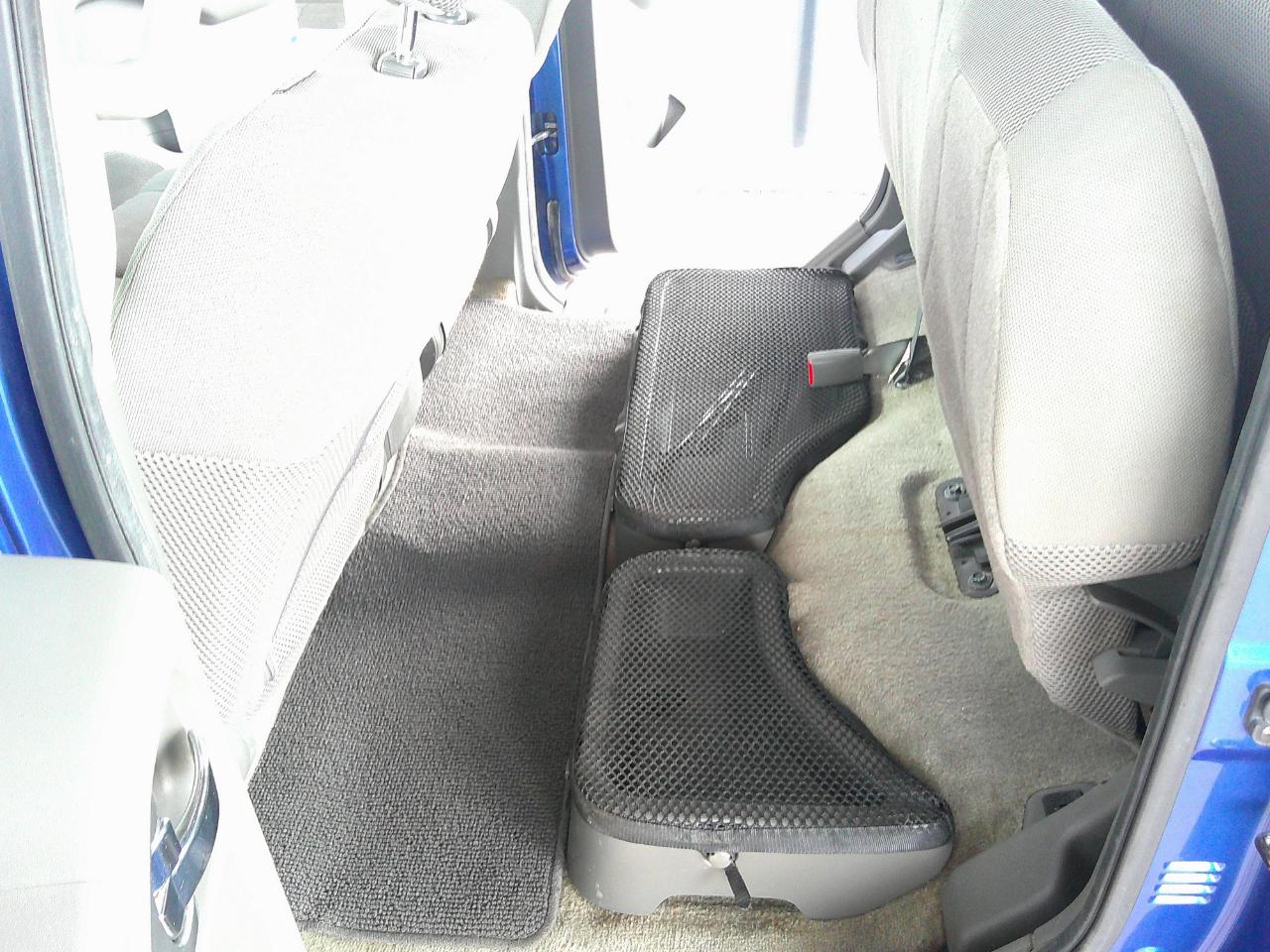 Nissan Frontier 4WD Crew Cab SWB Auto SV 2014
