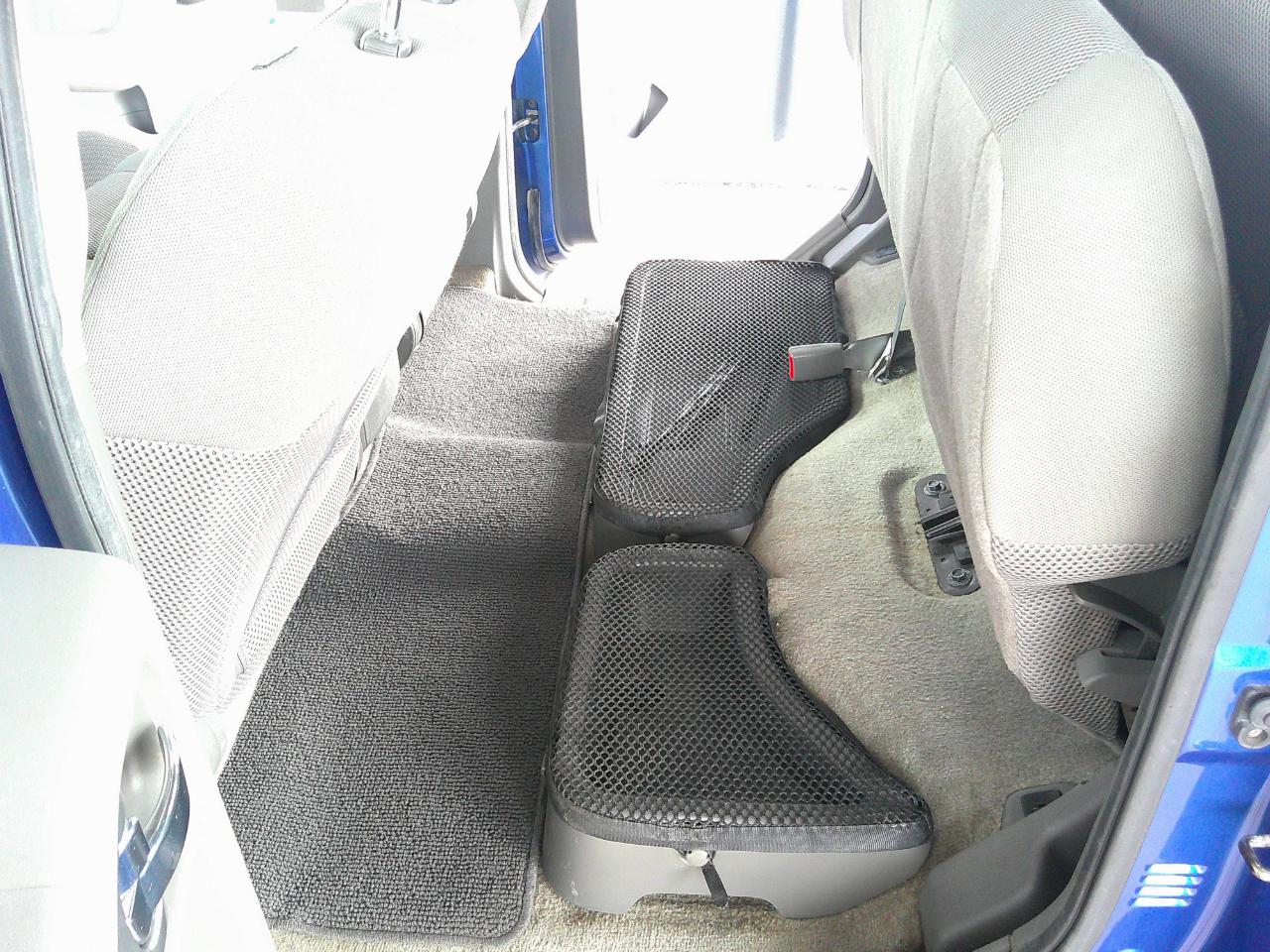 Nissan Frontier 4WD Crew Cab SWB Auto SV 2014