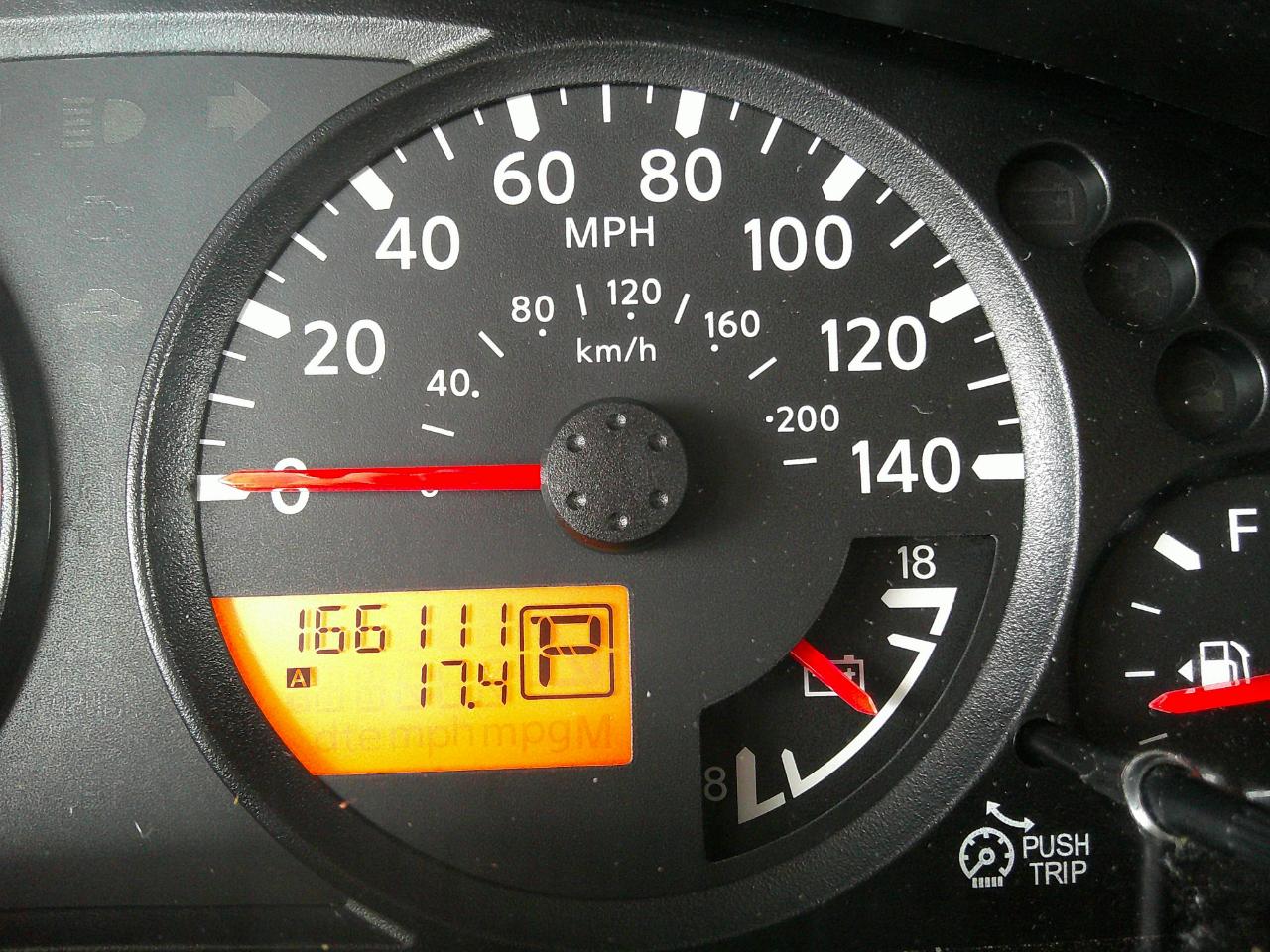 Nissan Frontier 4WD Crew Cab SWB Auto SV 2014