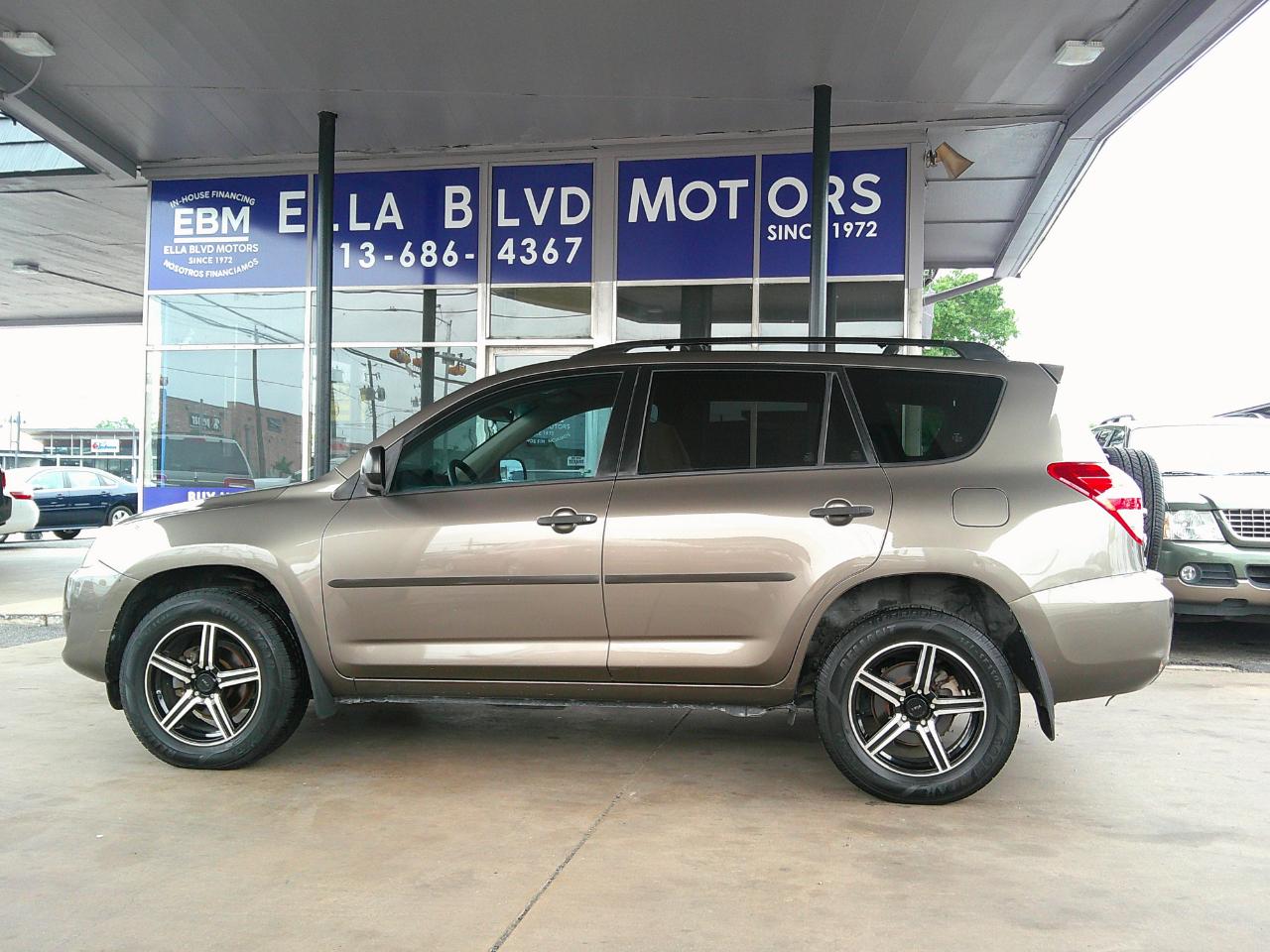 Toyota RAV4 FWD 4dr 4-cyl 4-Spd AT (Natl) 2009