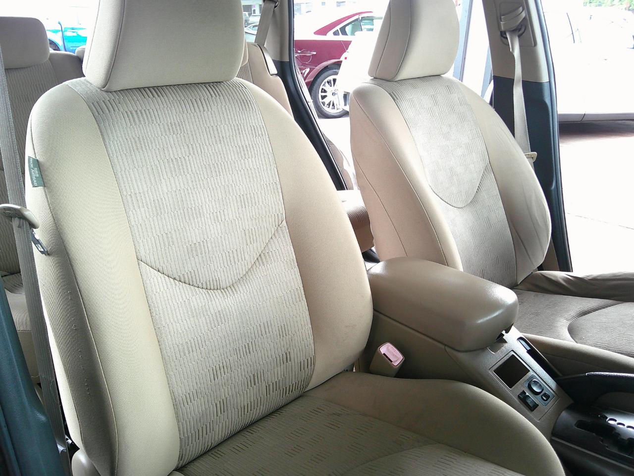 Toyota RAV4 FWD 4dr 4-cyl 4-Spd AT (Natl) 2009