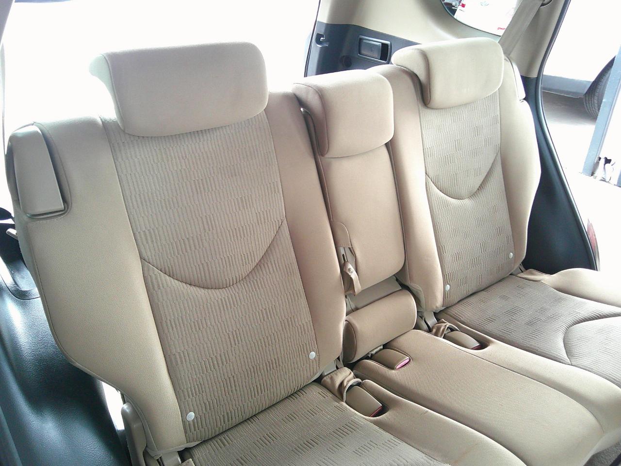Toyota RAV4 FWD 4dr 4-cyl 4-Spd AT (Natl) 2009