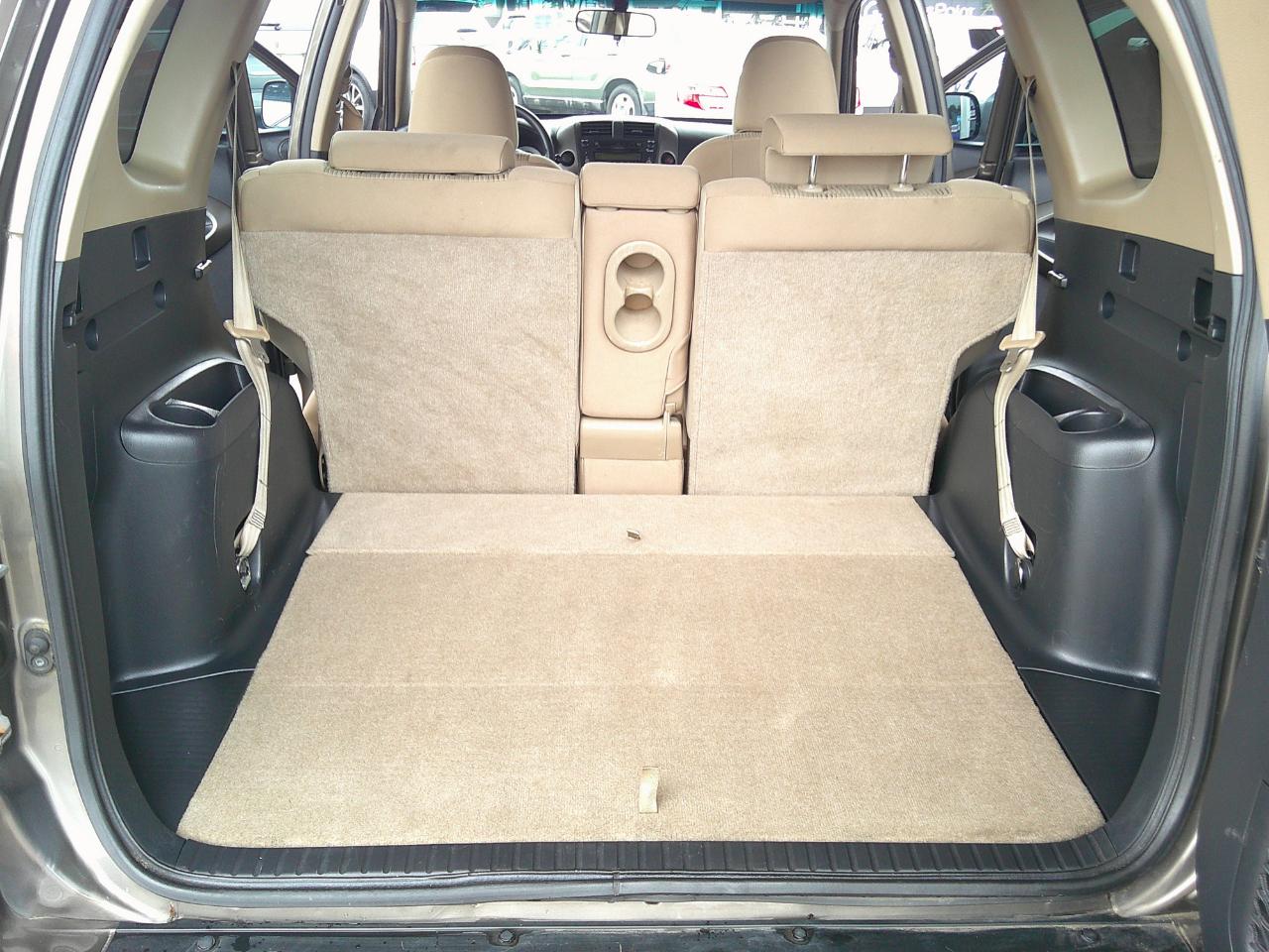 Toyota RAV4 FWD 4dr 4-cyl 4-Spd AT (Natl) 2009