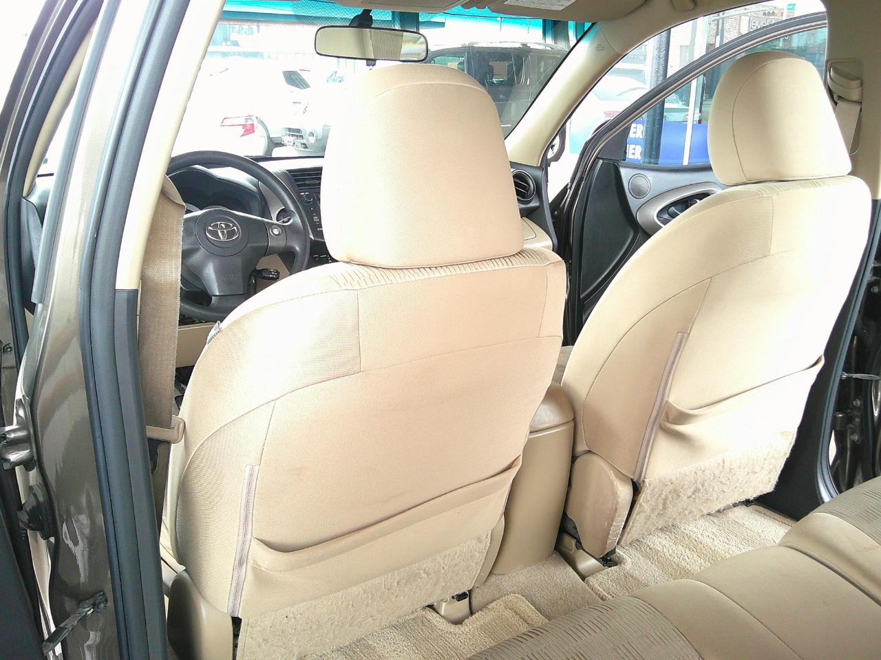 Toyota RAV4 FWD 4dr 4-cyl 4-Spd AT (Natl) 2009