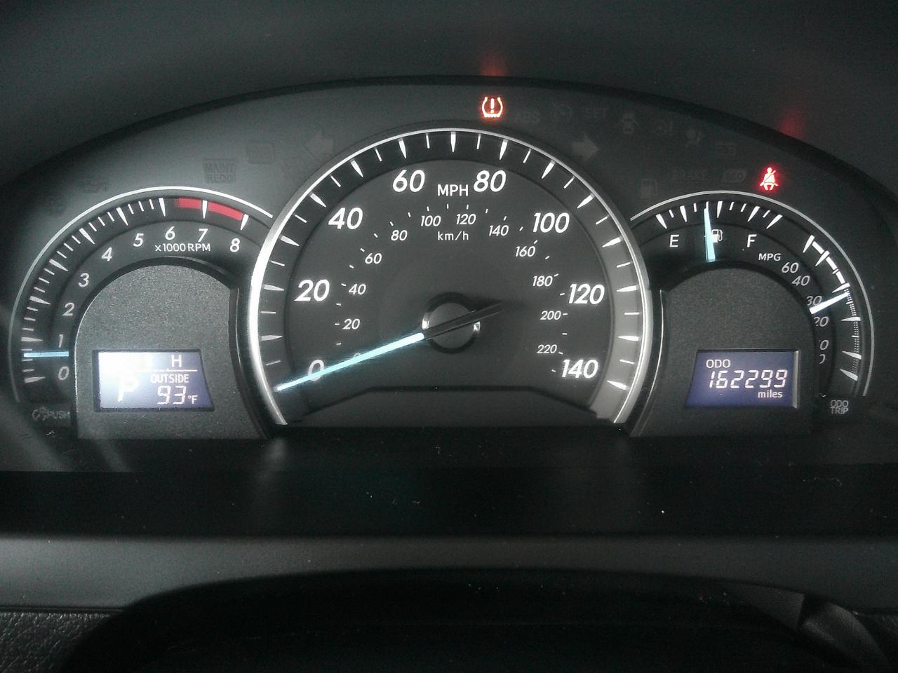 Toyota Camry 4dr Sdn I4 Auto XLE (Natl) 2013