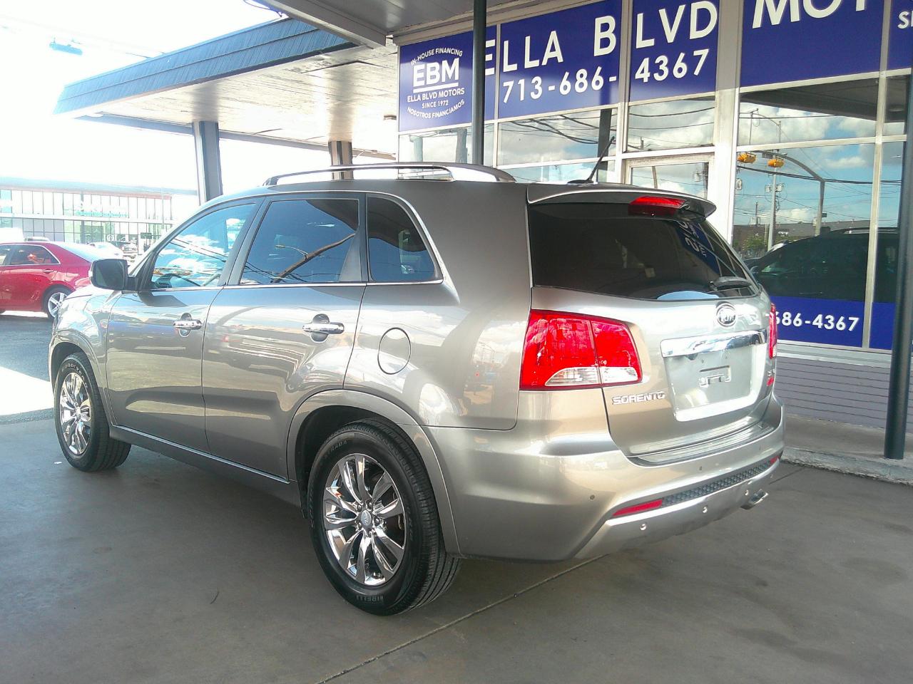 Kia Sorento 2WD 4dr V6 SX 2013