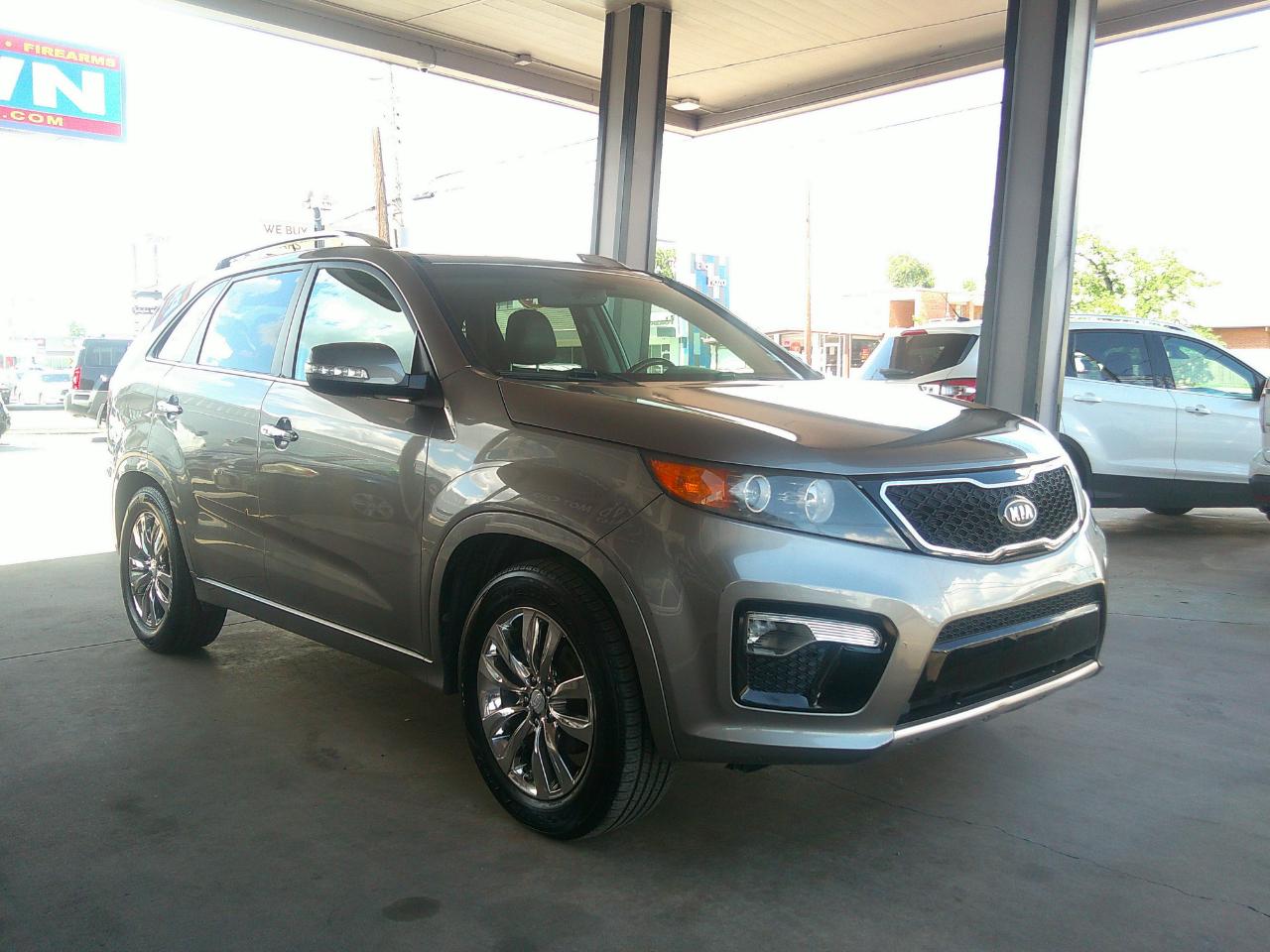 Kia Sorento 2WD 4dr V6 SX 2013