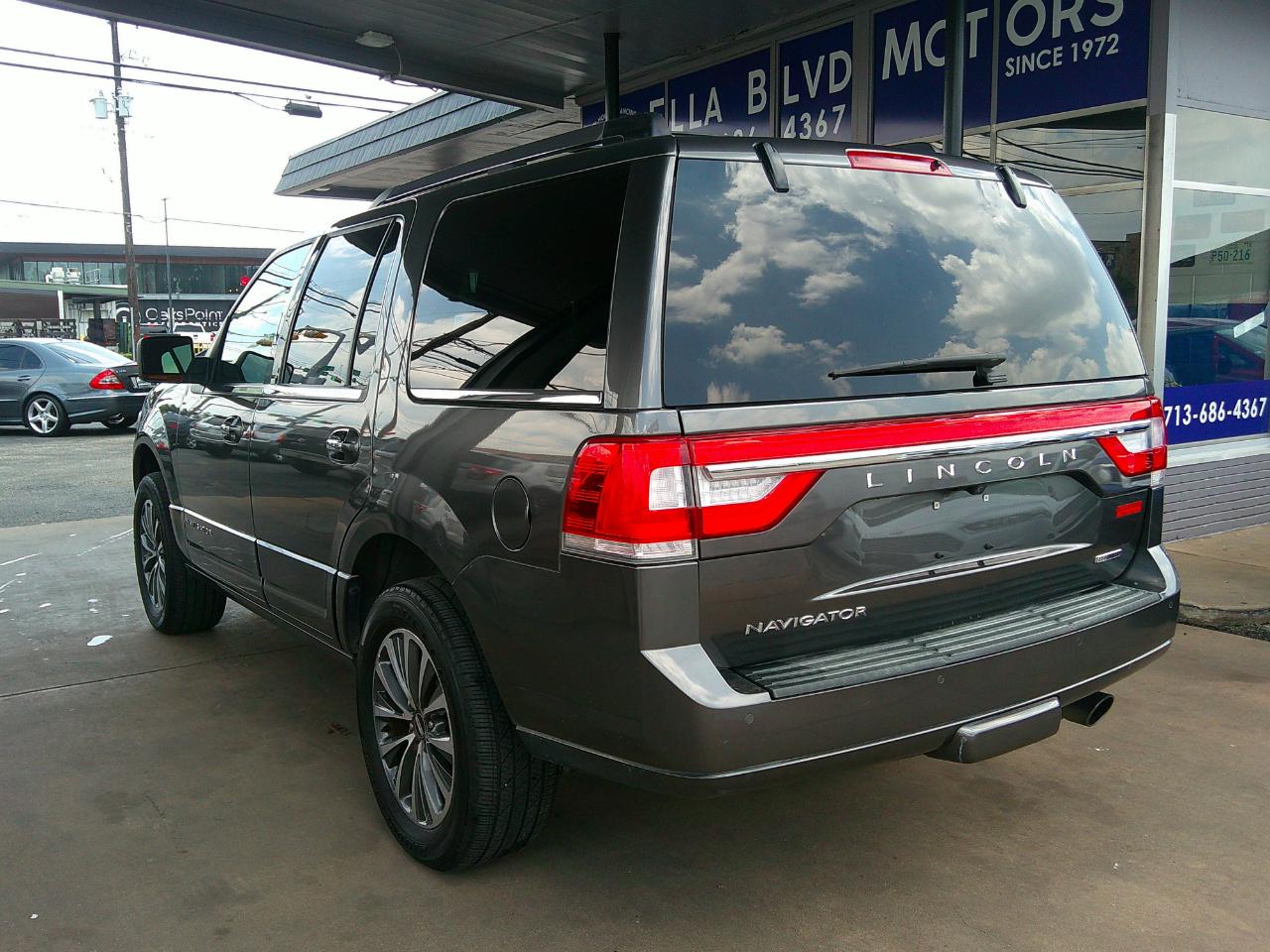 Lincoln Navigator 2WD 4dr 2015