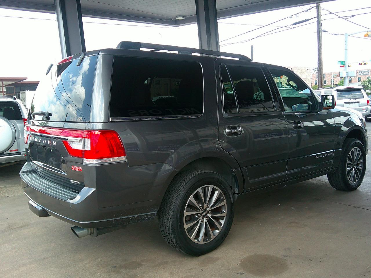 Lincoln Navigator 2WD 4dr 2015