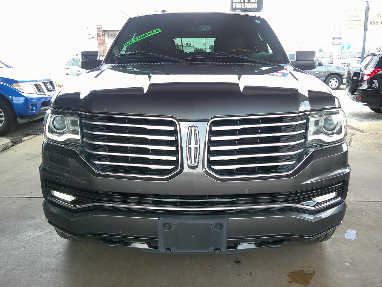 Lincoln Navigator 2WD 4dr 2015