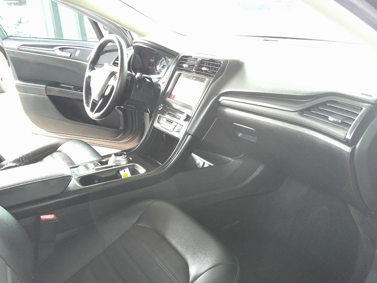 Ford Fusion SE FWD 2018
