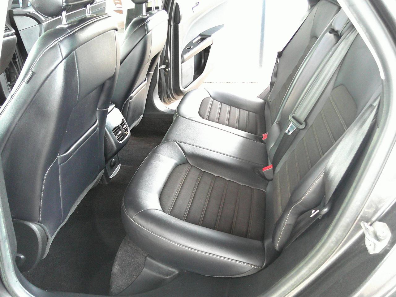 Ford Fusion SE FWD 2018