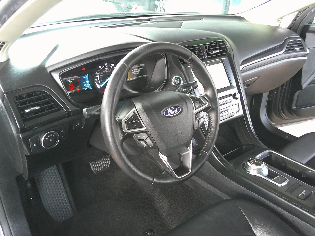 Ford Fusion SE FWD 2018
