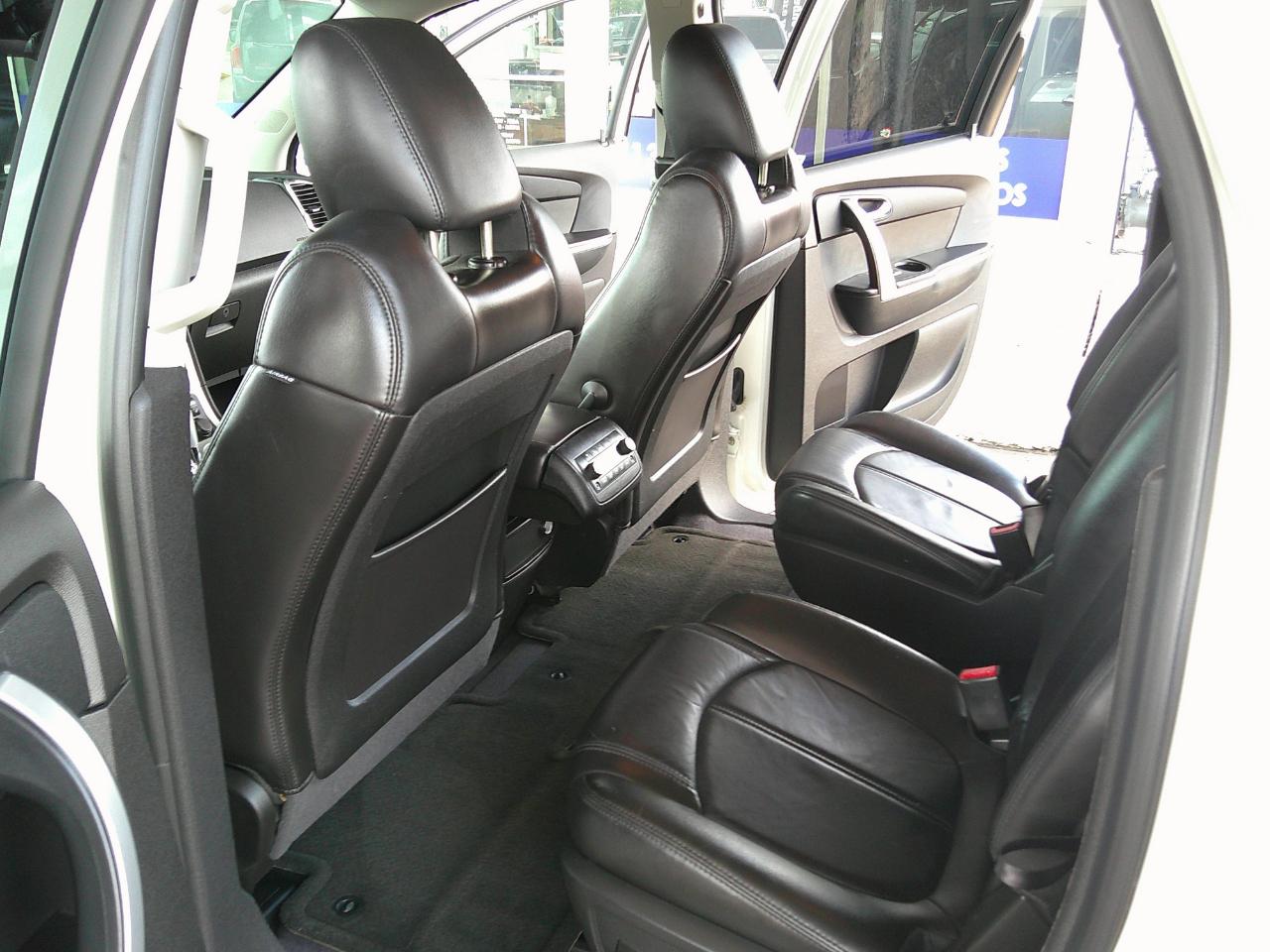 GMC Acadia FWD 4dr SLT1 2012