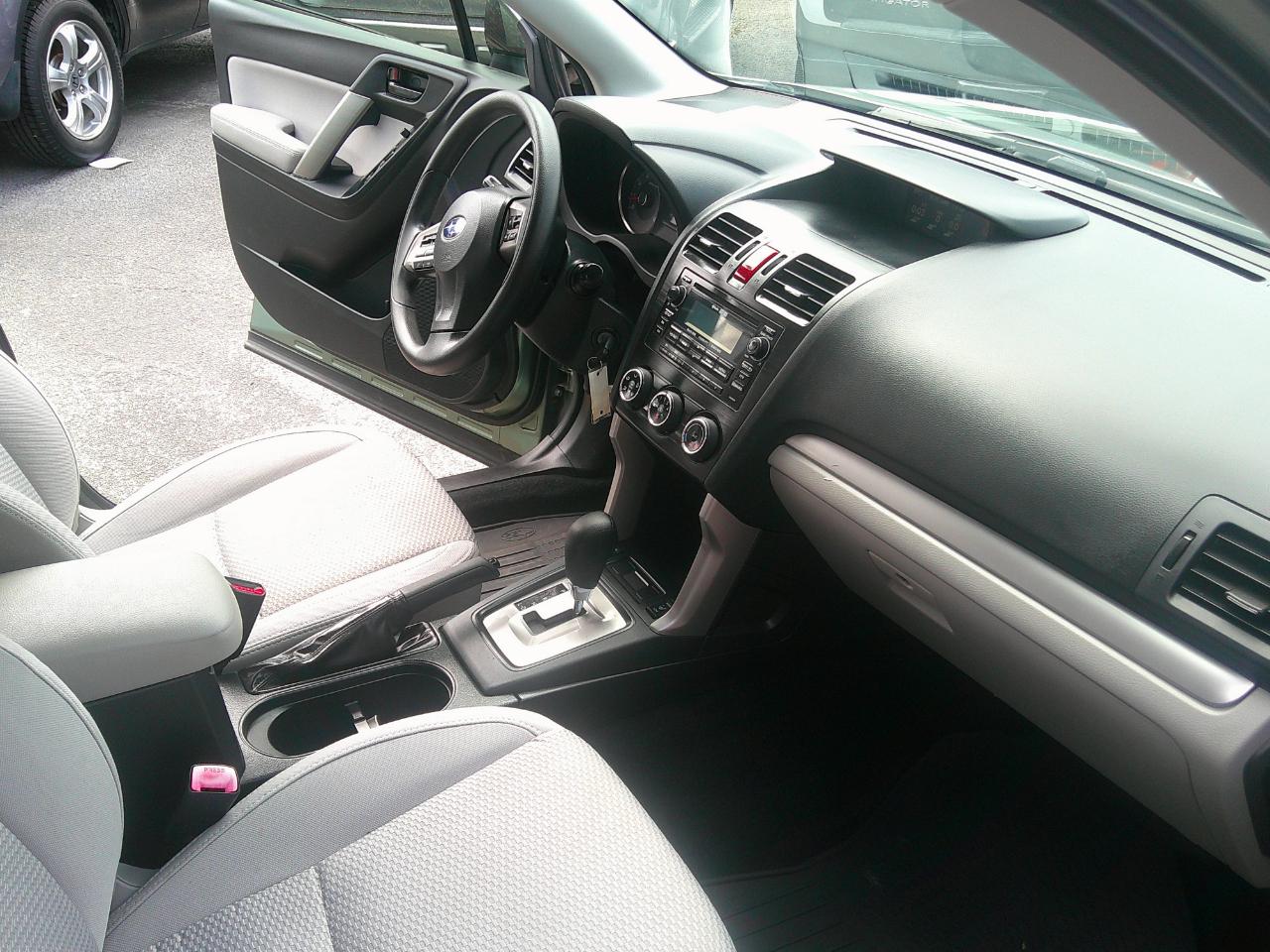 Subaru Forester 4dr CVT 2.5i Premium PZEV 2015