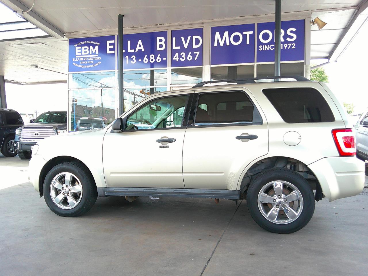 Ford Escape FWD 4dr XLT 2011