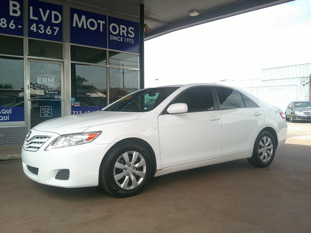 2011 Toyota Camry 4dr Sdn I4 Man LE (Natl)