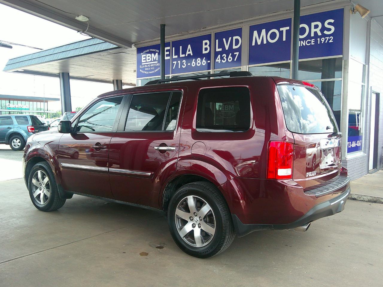 Honda Pilot 2WD 4dr Touring w/RES & Navi 2012