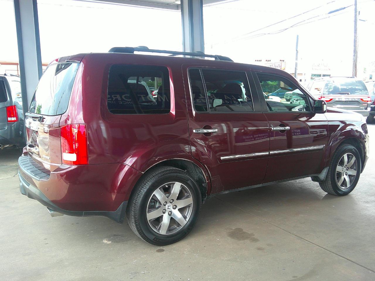 Honda Pilot 2WD 4dr Touring w/RES & Navi 2012