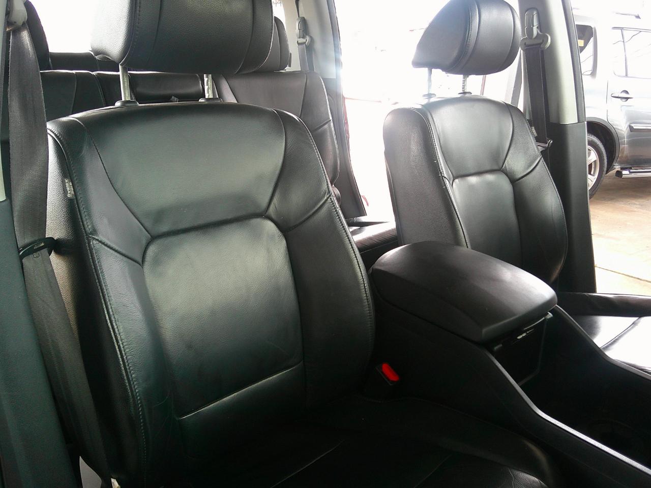 Honda Pilot 2WD 4dr Touring w/RES & Navi 2012
