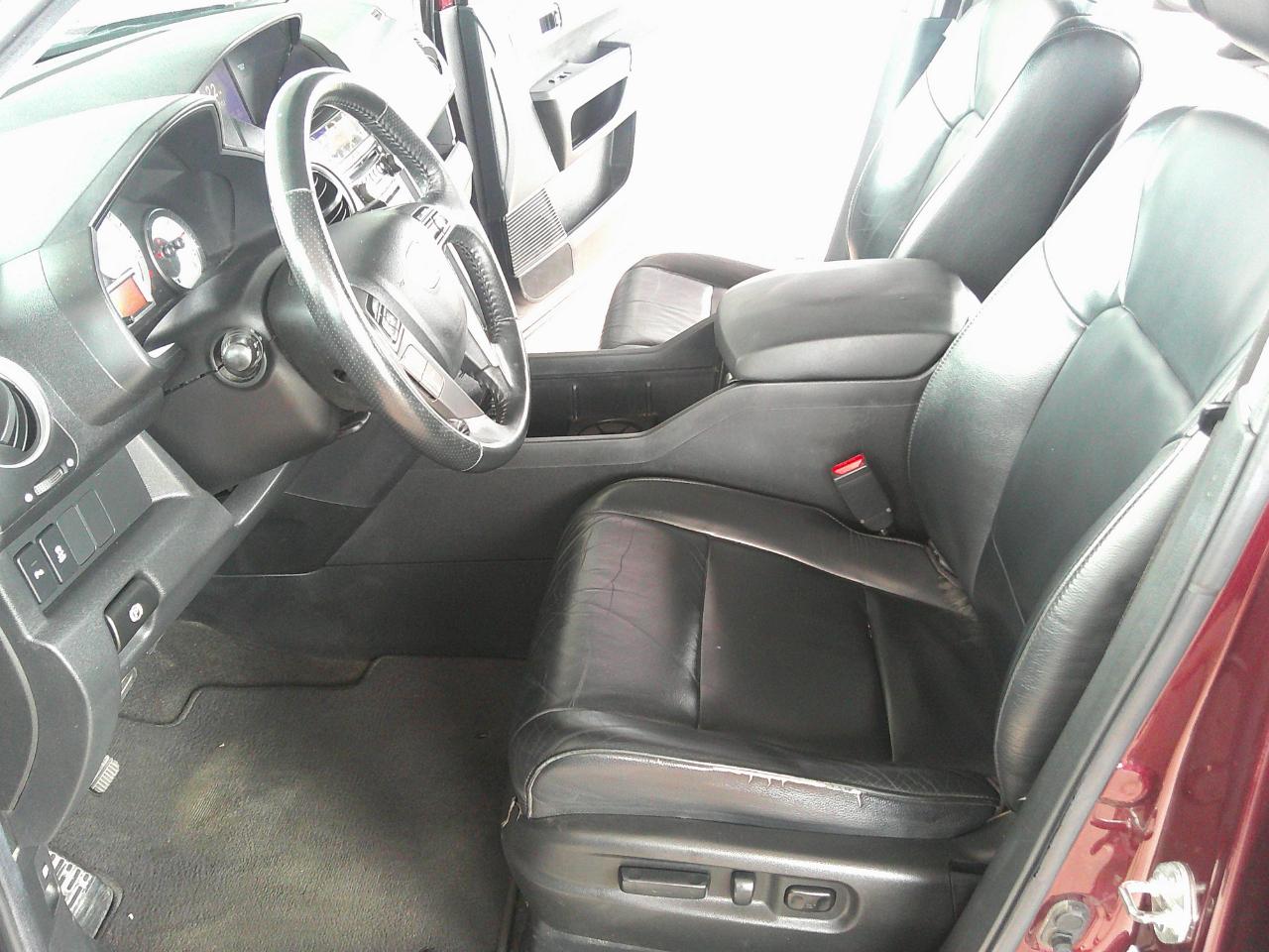 Honda Pilot 2WD 4dr Touring w/RES & Navi 2012