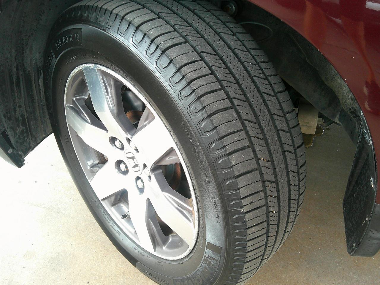 Honda Pilot 2WD 4dr Touring w/RES & Navi 2012