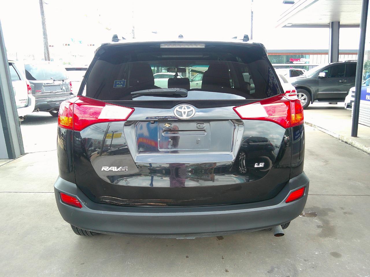 Toyota RAV4 FWD 4dr LE (Natl) 2015