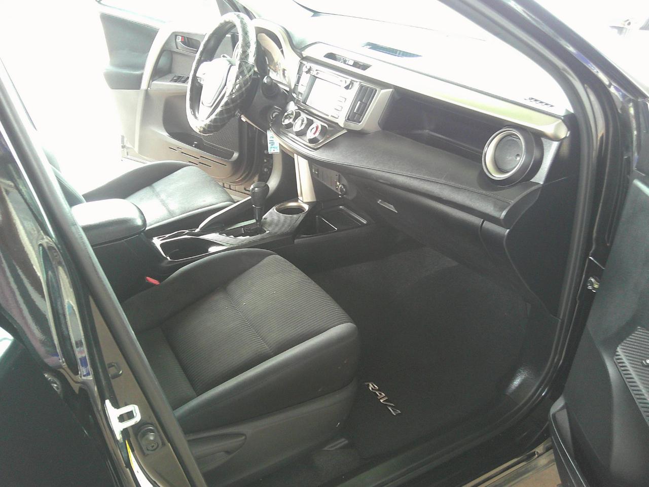 Toyota RAV4 FWD 4dr LE (Natl) 2015