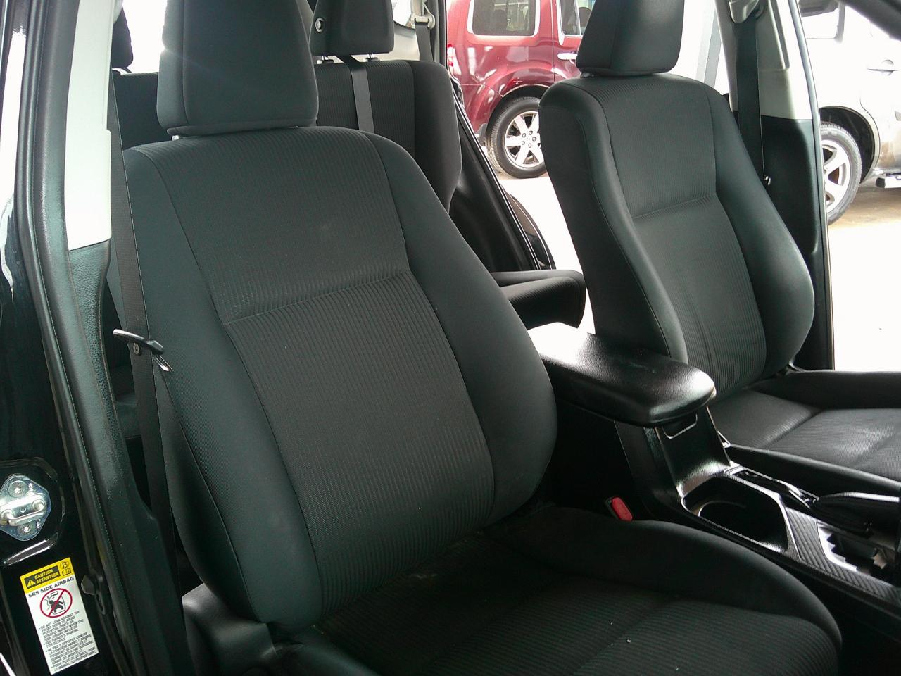 Toyota RAV4 FWD 4dr LE (Natl) 2015